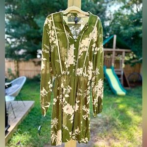 Free People Luna Chix NWT Beautiful dress amazing green and cream dress